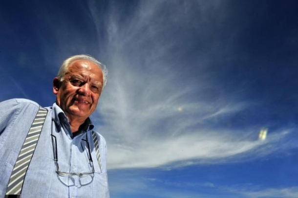 Décio Colla aparece em reportagem vendendo atestado médico Foto: Tadeu Vilani | Agencia RBS