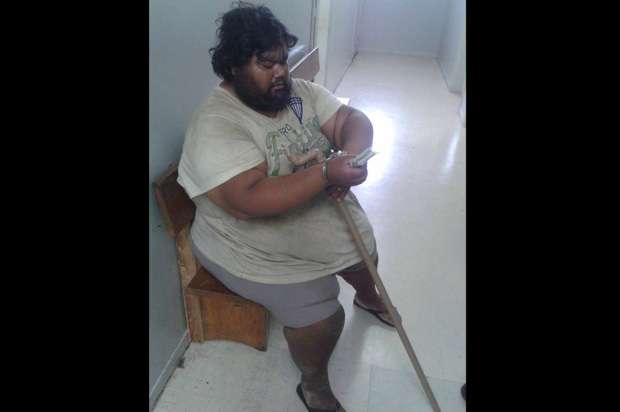 Homem pedia esmola na frente do Hospital Pompéia Foto: Brigada Militar/ Divulgação