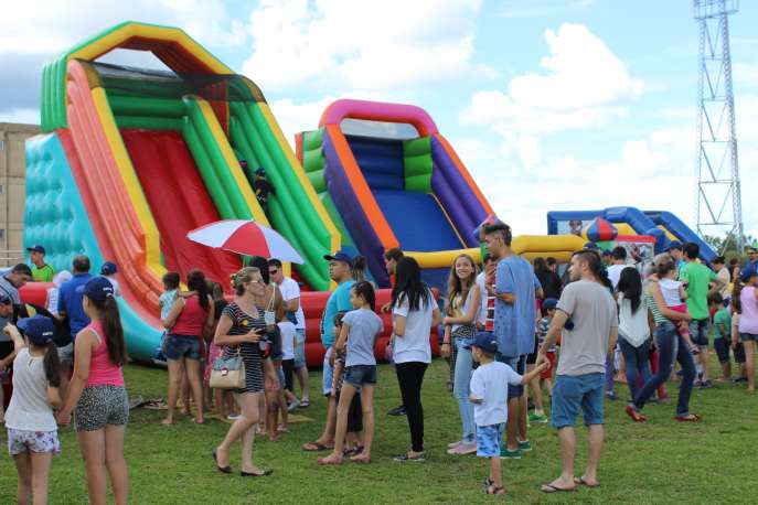 Evento contou com diversos brinquedos infláveis