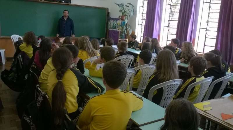 Atividades desenvolvidas nas escolas adotando a temática da água