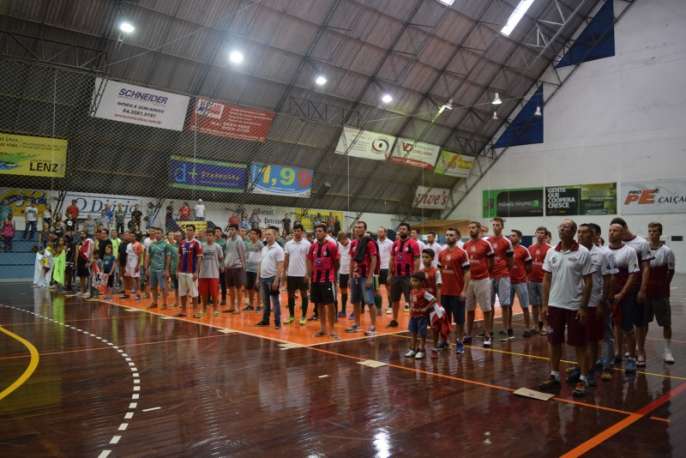 Equipes perfiladas