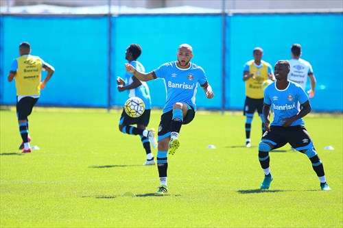 Jogadores treinaram na manhã desta sexta-feira (4)