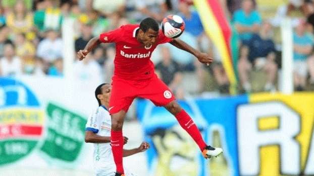 Ernando valorizou o ponto conquistado com o Inter