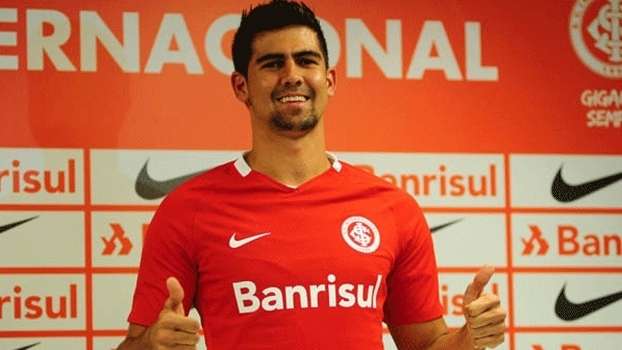 Zagueiro está fora há dois meses