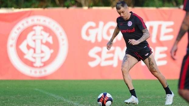 D'Alessandro participou do treino do Internacional, nesta quinta-feira