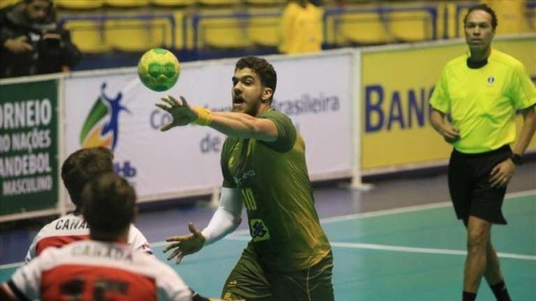 Uma das presenças que compõem equipe é a do armador direito, José Guilherme de Toledo