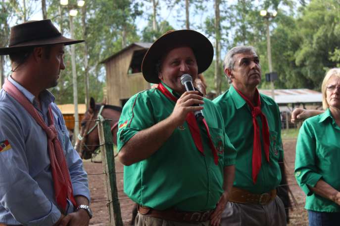 Abertura oficial