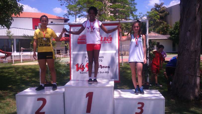 Bianca da Rosa, Campeã na prova de Salto em Altura da categoria menor