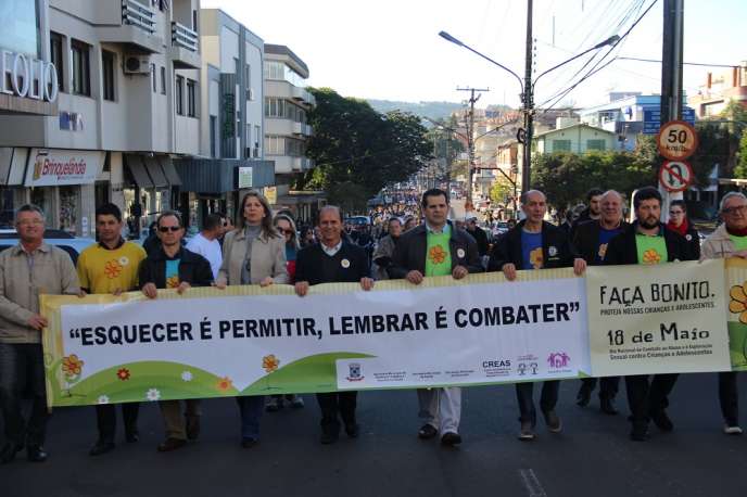 Caminhada Faça Bonito