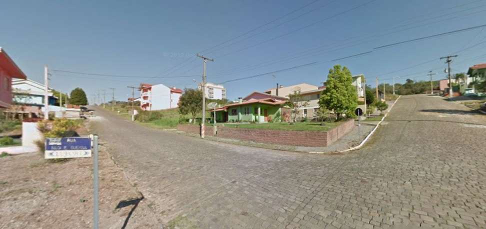Cruzamento entre as ruas Nilo Emílio Guerra e Fiovante Baldasso, no bairro Ponte Seca