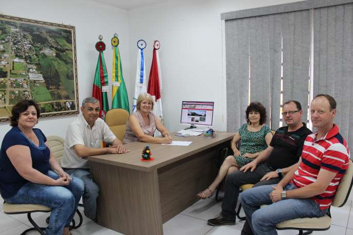 Decreto nome da escola da sede - Ireno Bonh