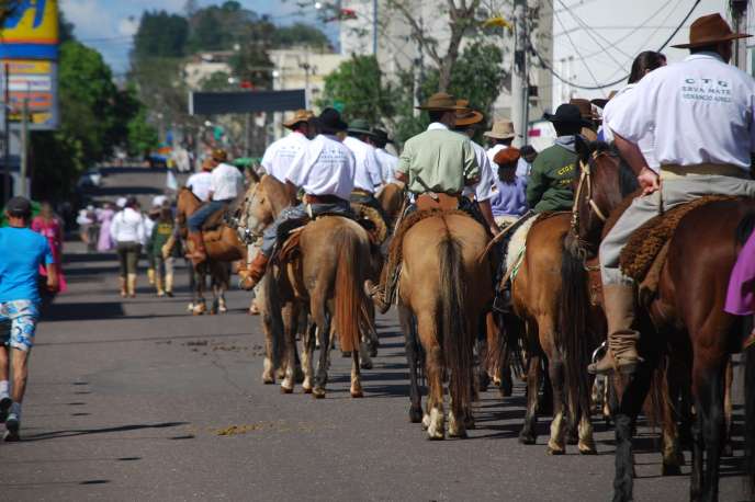 DesfileFarroupilha