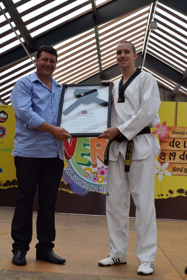 Vice-prefeito Municipal, Charles Paetzinger recebeu homenagem