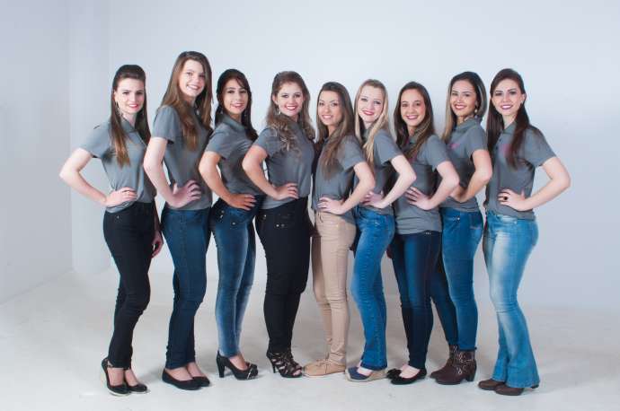 Candidatas a soberanas de Salvador do Sul
