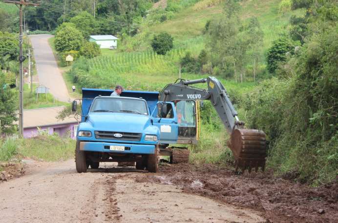 Pontos da estrada geral de Júlio de Castilhos foram alargados