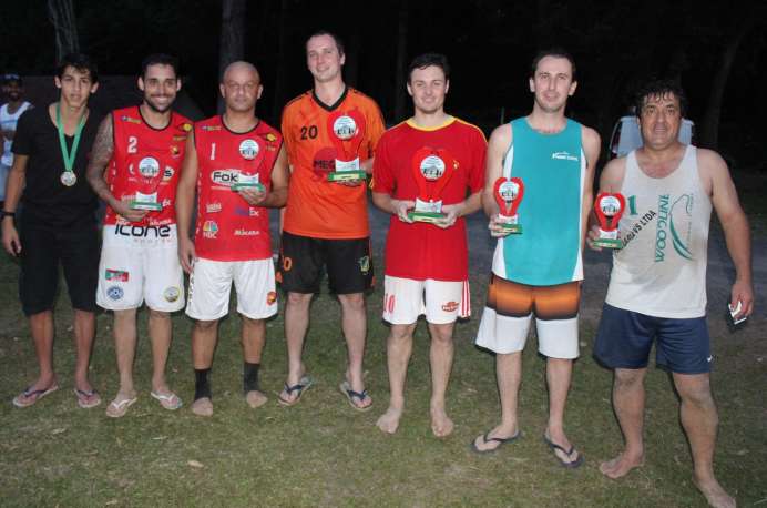 Duplas de Salvador do Sul e da região participaram da competição