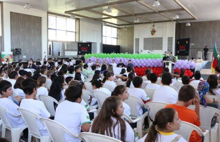 Formatura no ano passado reuniu mais de 700 pessoas