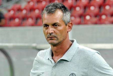 Lisca assume o comando do Inter na reta final do Brasileirão