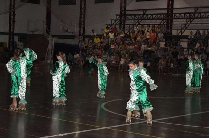 Mostras das atividades da Oficina Municipal de Artes movimentaram o Natal Fé e Luz