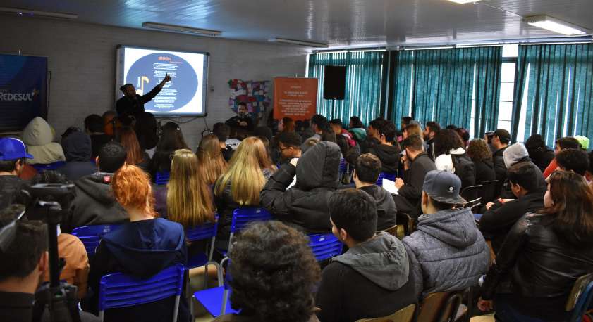 Fotos: Show Palestras deste projeto realizadas em agosto de 2018 em Bom Reitero do Sul e Porto Alegre.