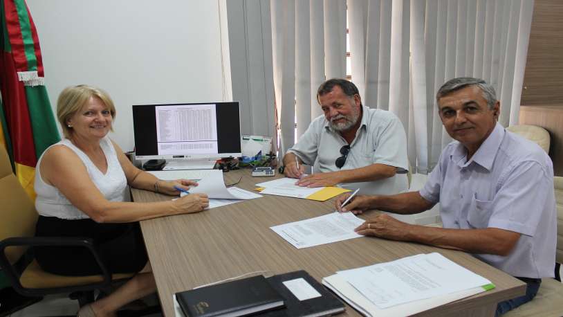 Assinatura do contrato
