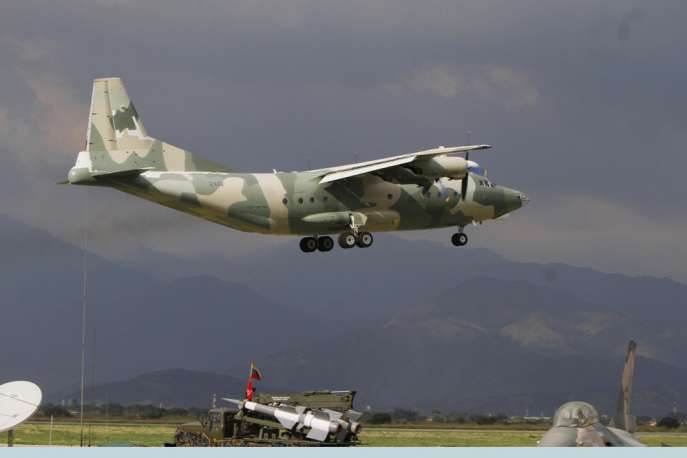 Aeronave semelhante a desaparecida em Mianmar