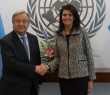 O secretário-geral das Nações Unidas, António Guterres, recebe as credenciais da nova embaixadora dos Estados Unidos junto a ONU, Nikki Haley, na sede da ONU em Nova York
