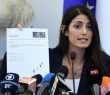 Prefeita Virginia Raggi anuncia saída de Roma da disputa em entrevista coletiva