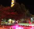 Chafariz da Praça Municipal está com iluminação especial para a campanha